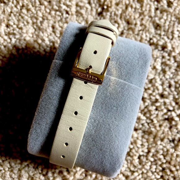 Citizen eco drive female watch. EUC - Picture 3 of 4